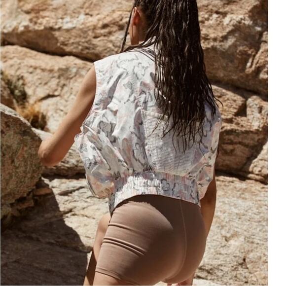 Free people movement off the grid vest - Picture 2 of 8